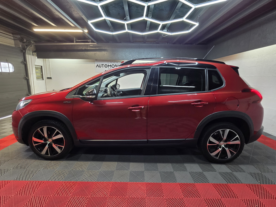 Peugeot 2008 — 8