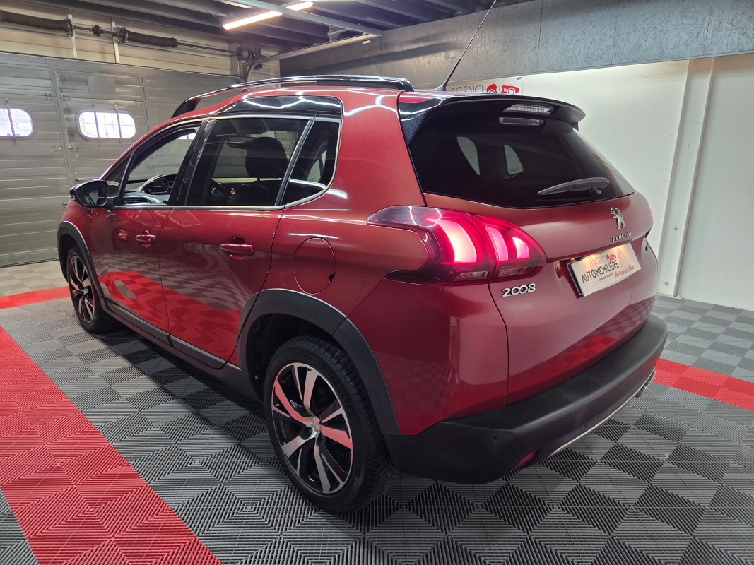 Peugeot 2008 — 7