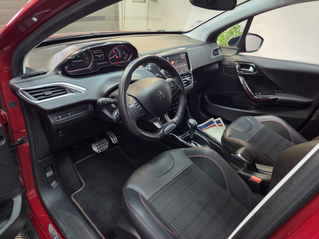 Peugeot 2008 — 11