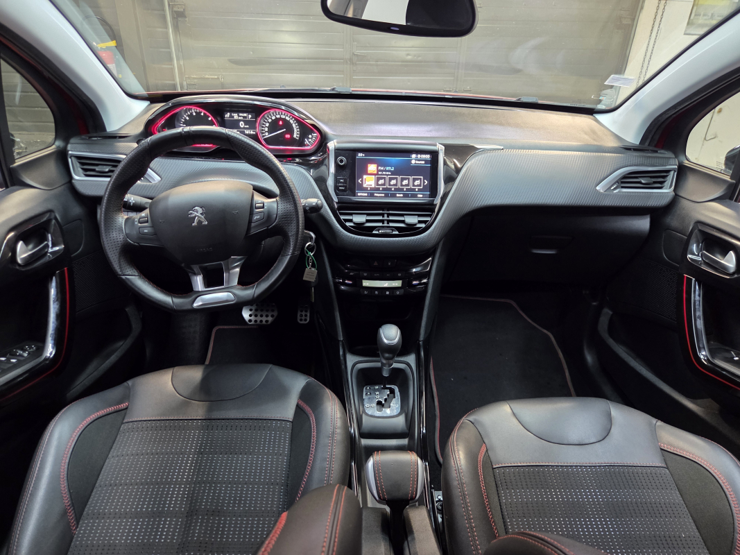 Peugeot 2008 — 15