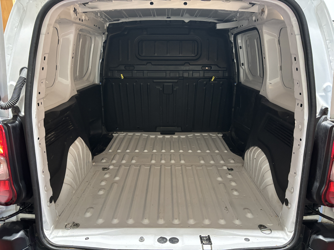 Peugeot Partner — 13