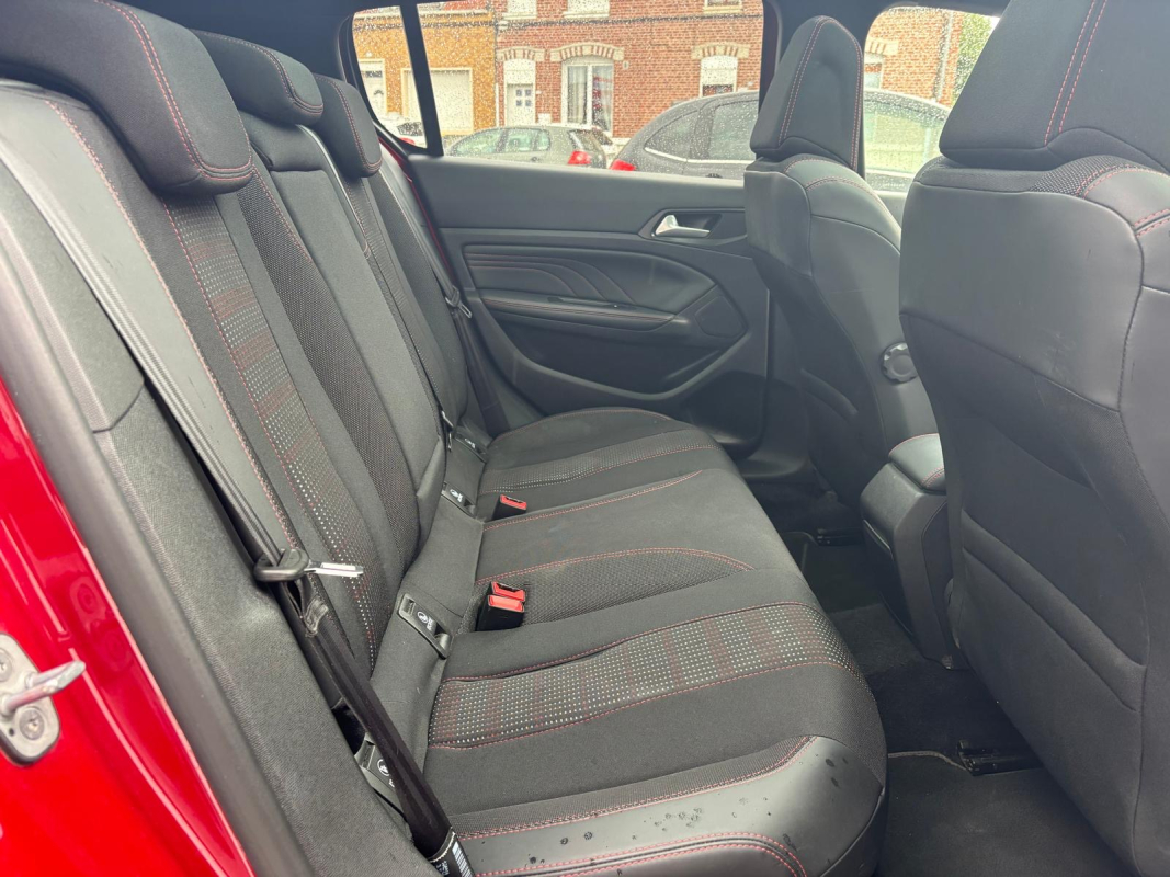 Peugeot 308 — 13