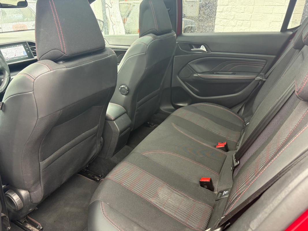 Peugeot 308 — 32