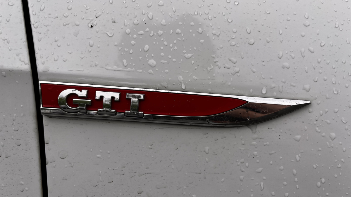 Volkswagen Golf — 36