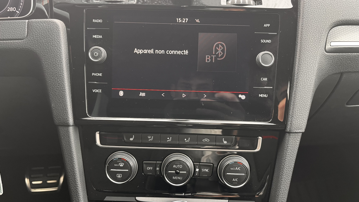 Volkswagen Golf — 24