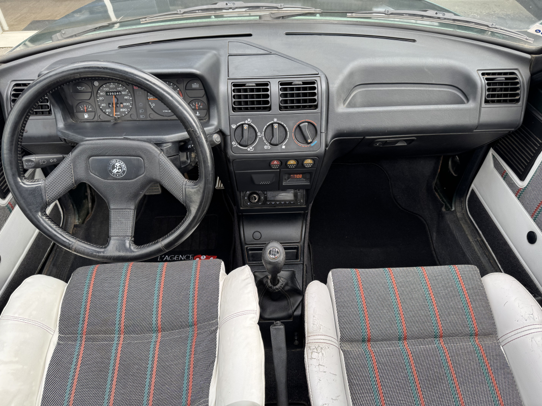 Peugeot 205 — 8