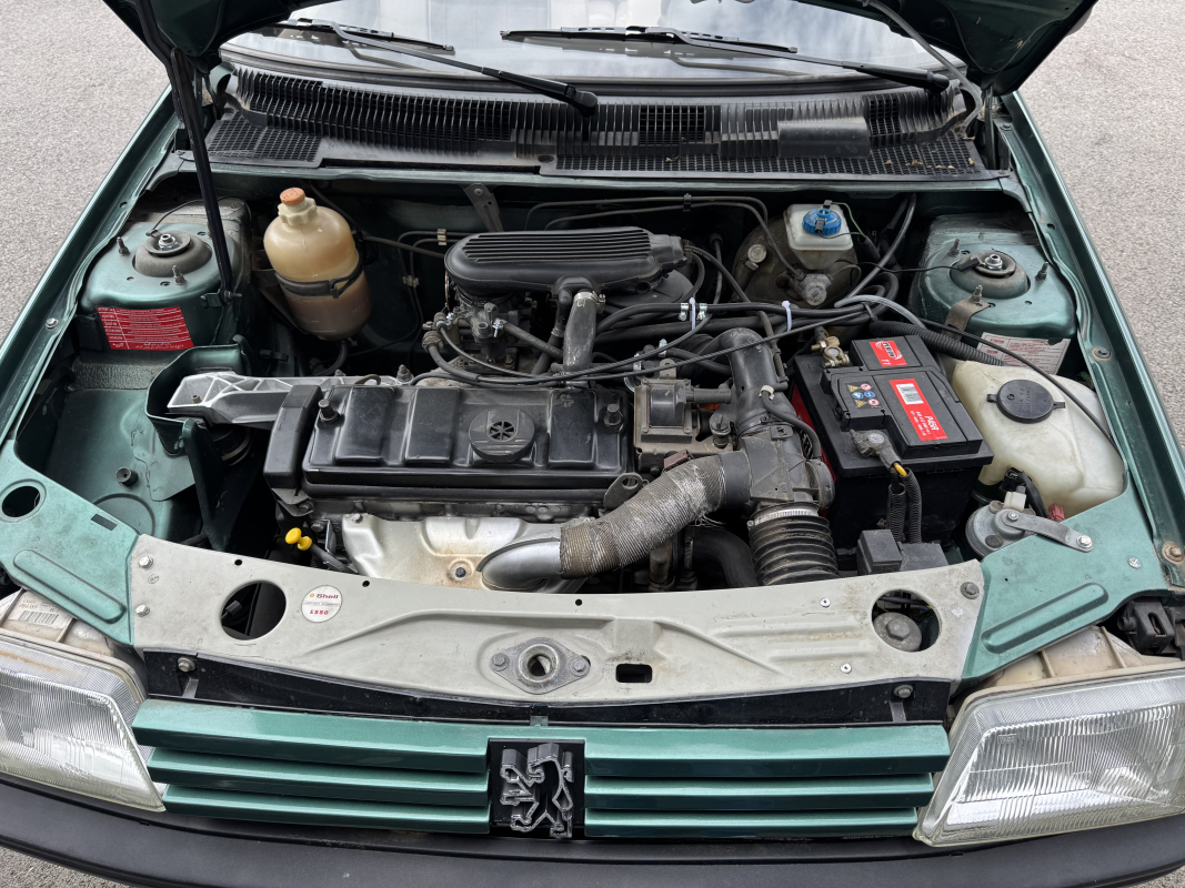 Peugeot 205 — 19