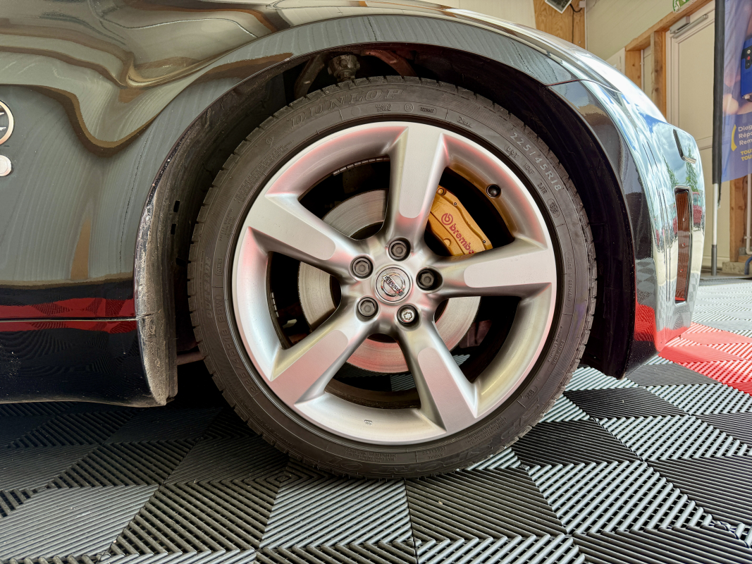 Nissan 350Z — 21