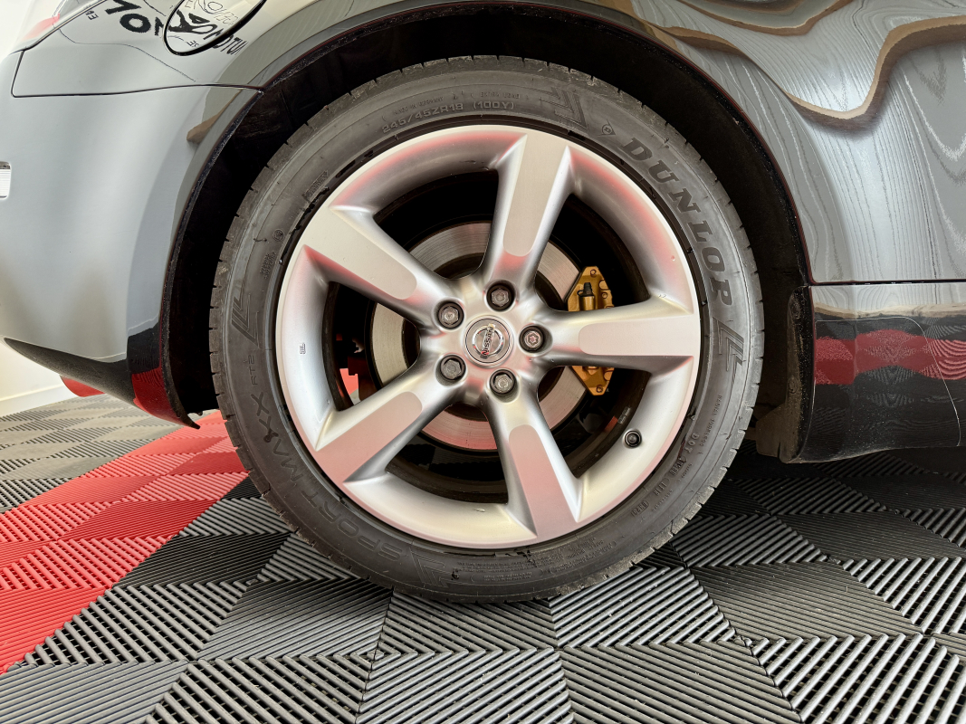 Nissan 350Z — 22