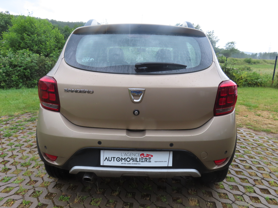 Dacia Sandero — 5