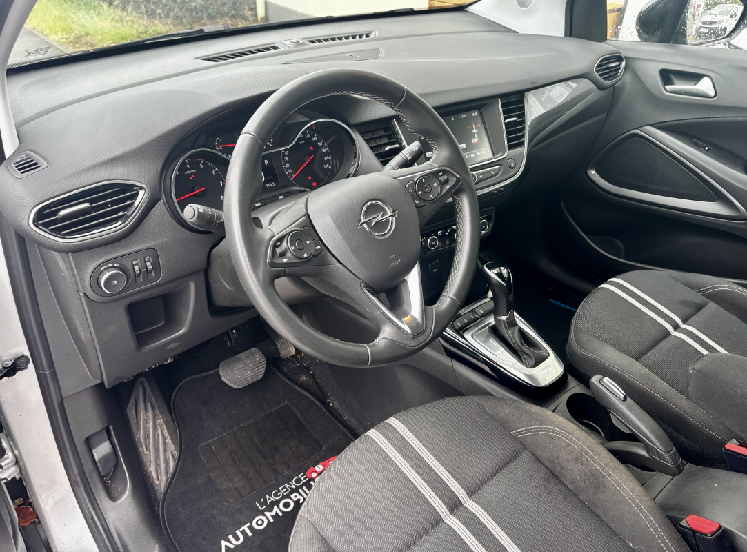 Opel Crossland — 11