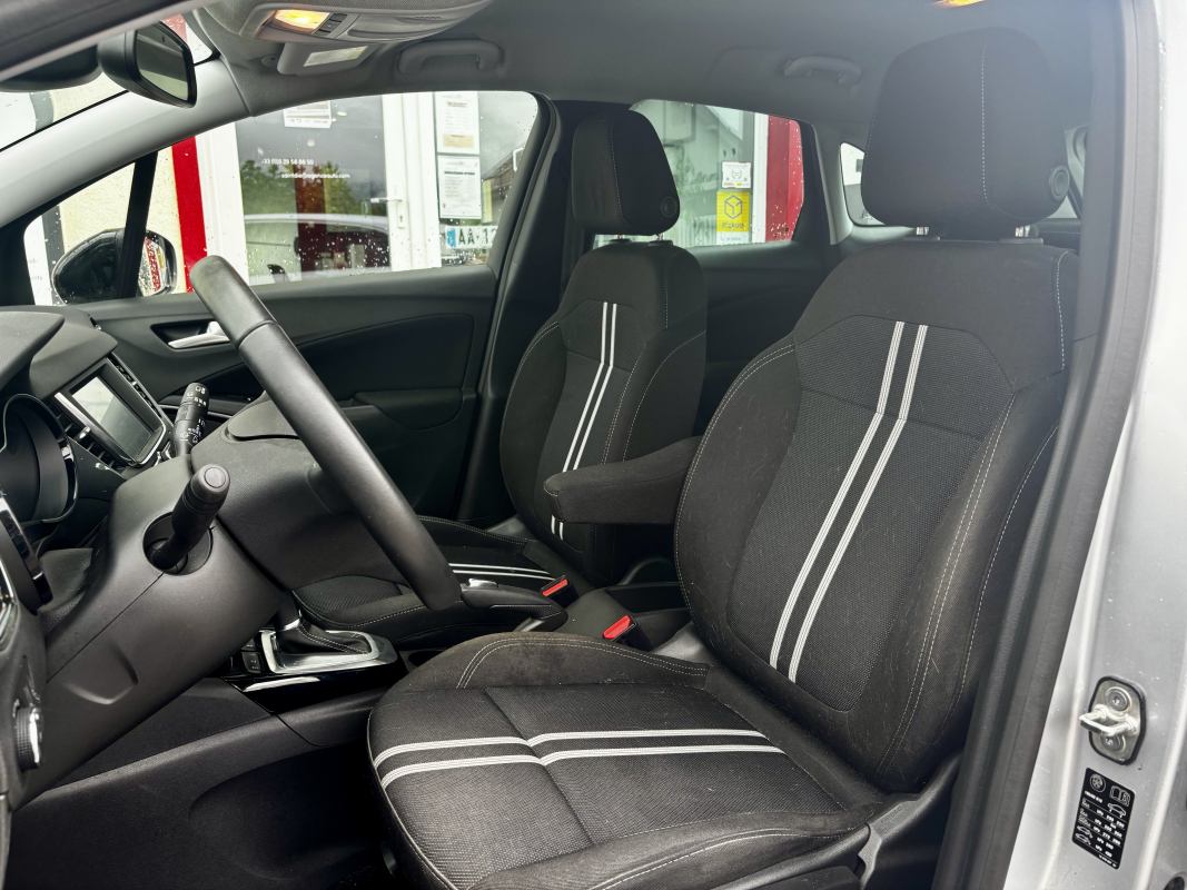 Opel Crossland — 13
