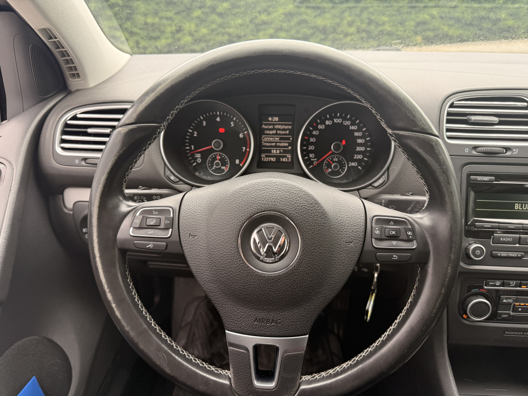 Volkswagen Golf — 12