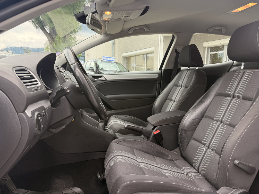 Volkswagen Golf — 9