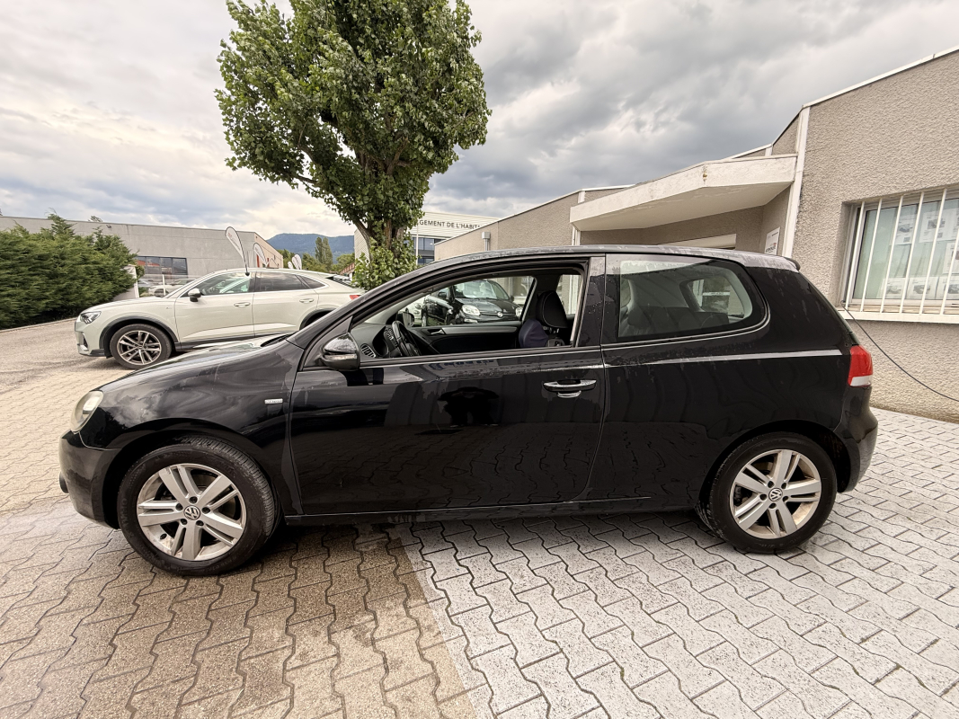 Volkswagen Golf — 6