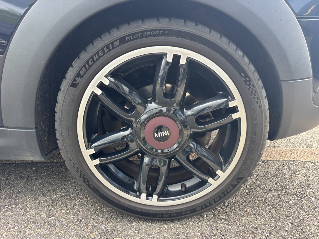 Mini Clubman — 26