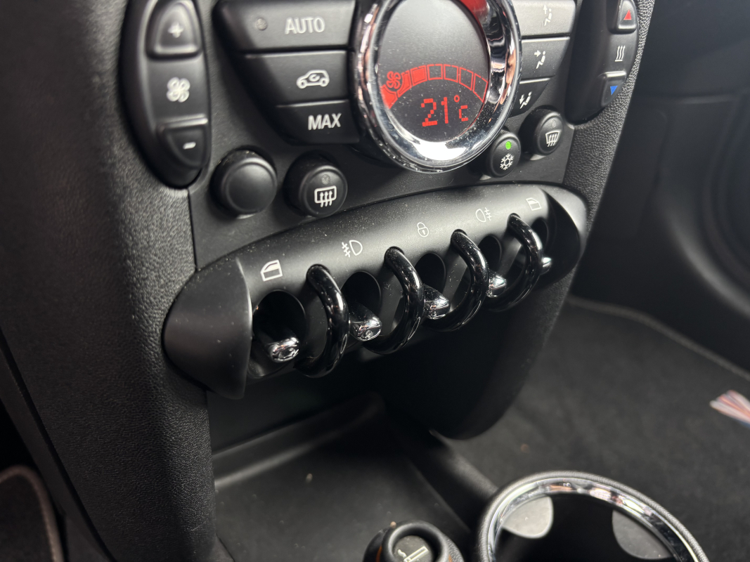 Mini Clubman — 20