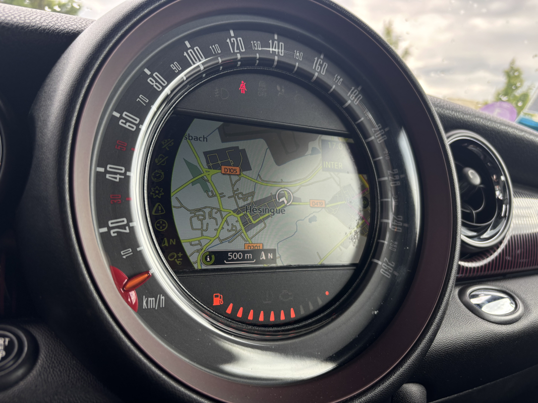 Mini Clubman — 16
