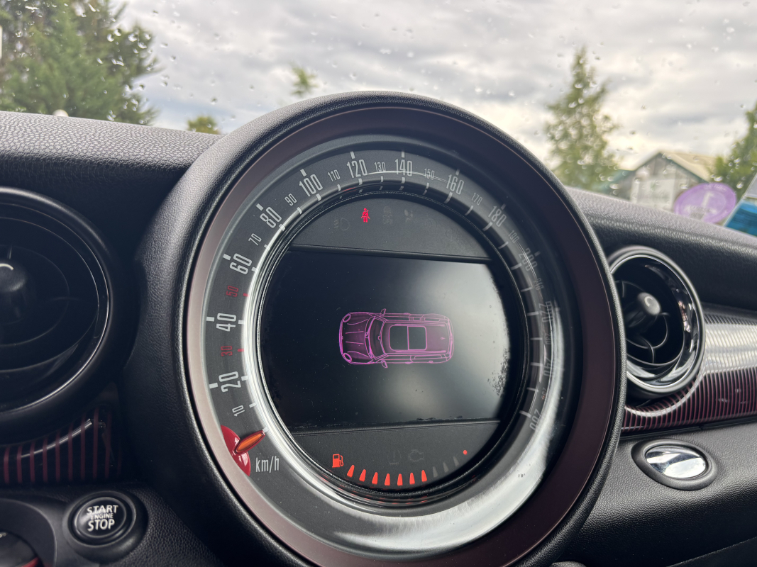 Mini Clubman — 17