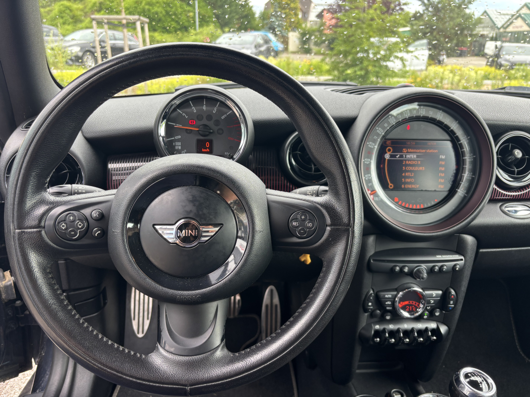 Mini Clubman — 14