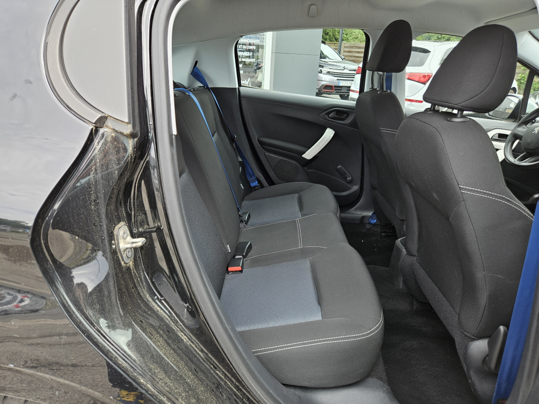 Peugeot 208 — 16