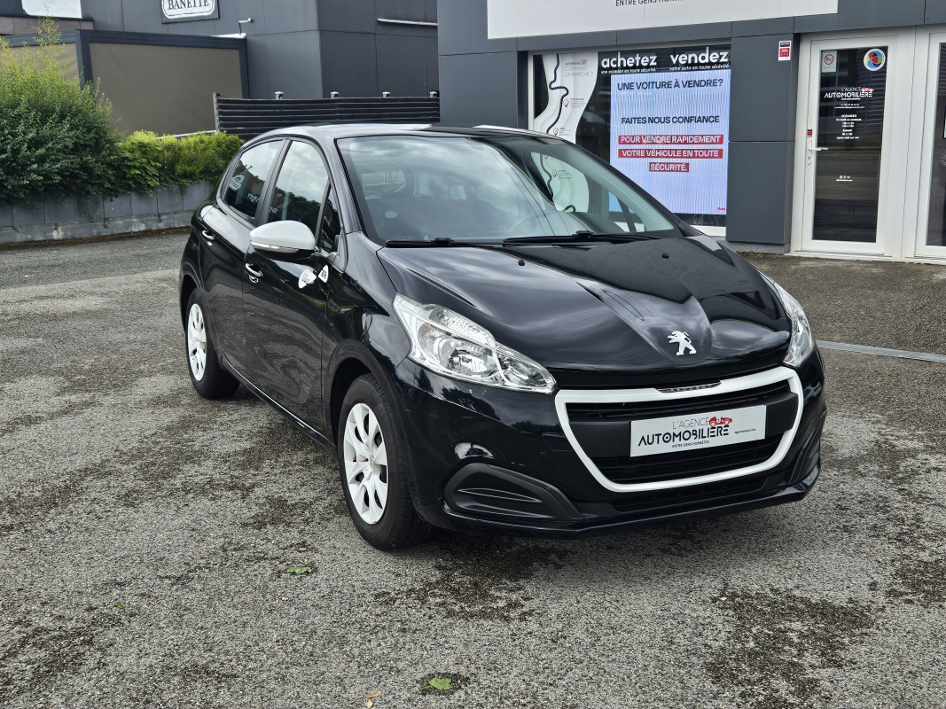 Peugeot 208 — 2