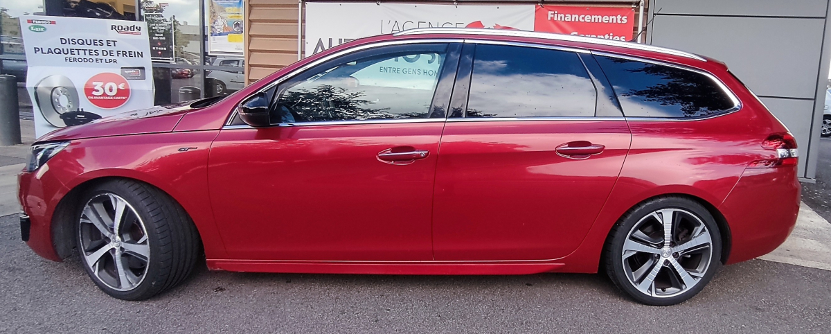 Peugeot 308 — 9