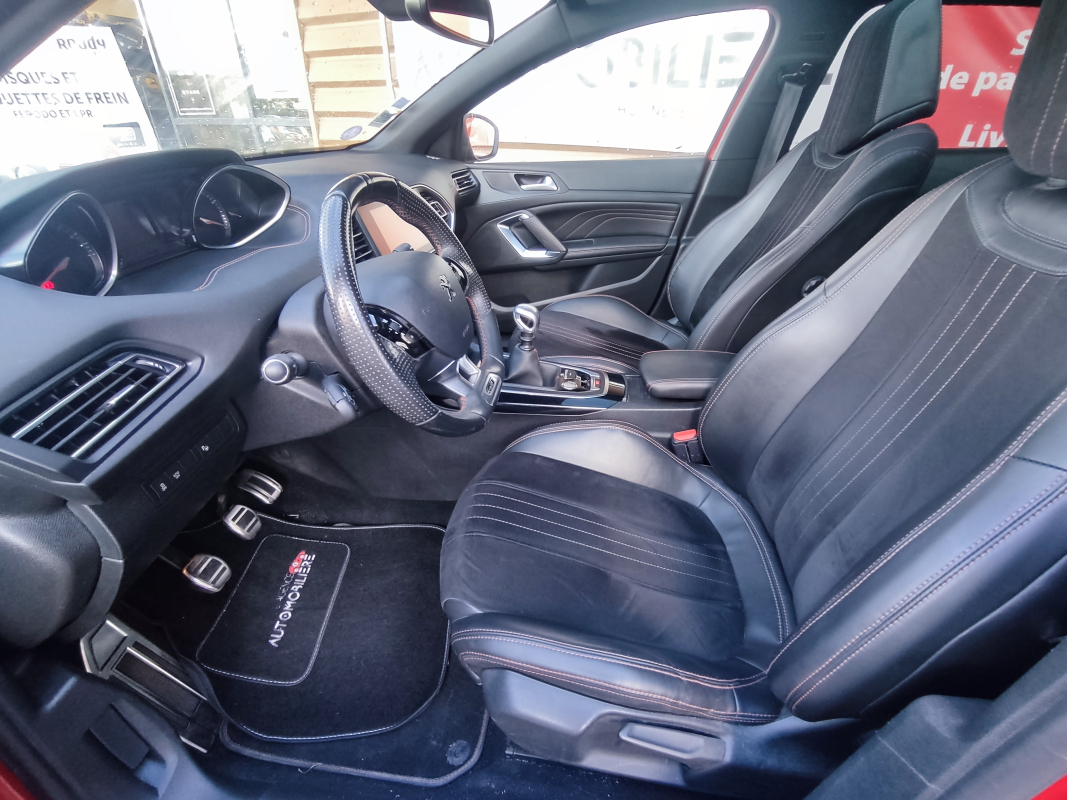 Peugeot 308 — 11