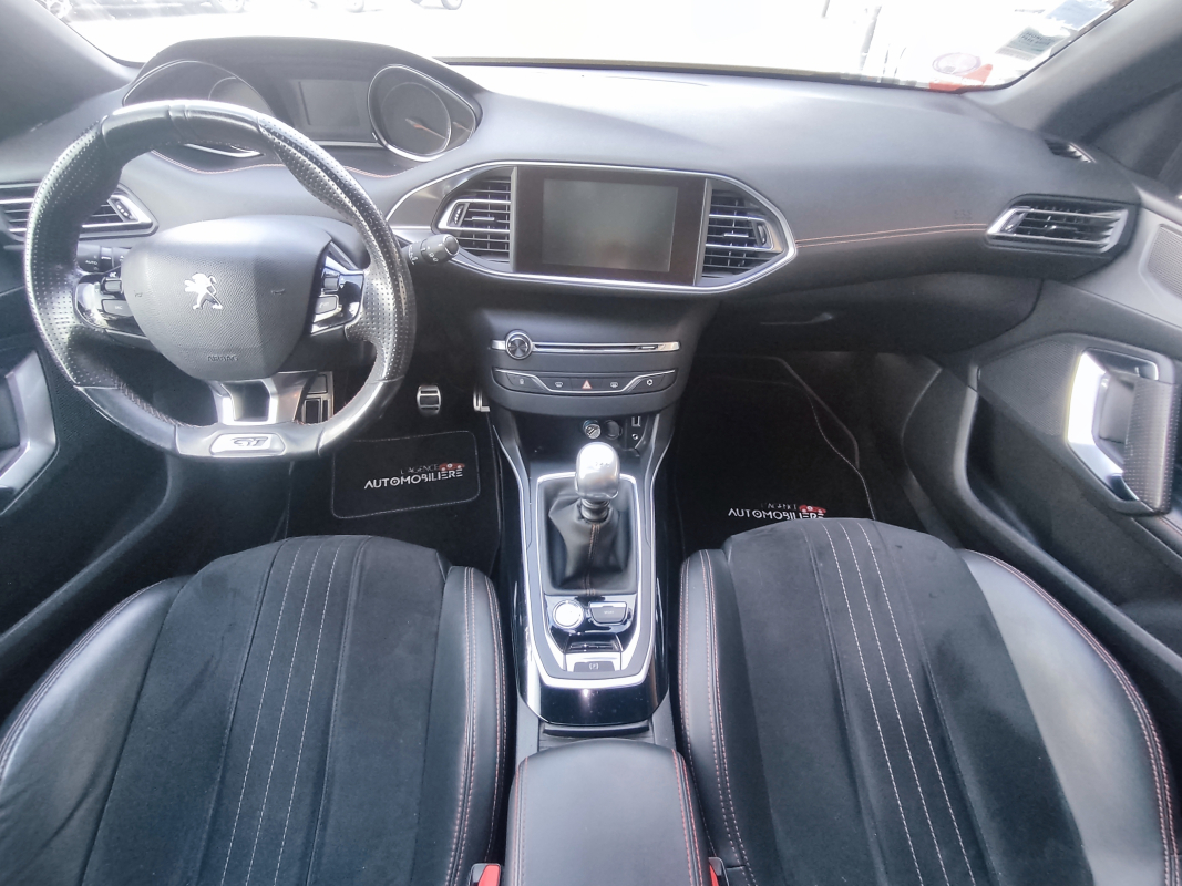 Peugeot 308 — 15