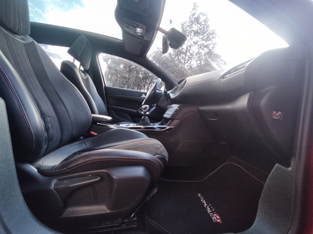 Peugeot 308 — 25