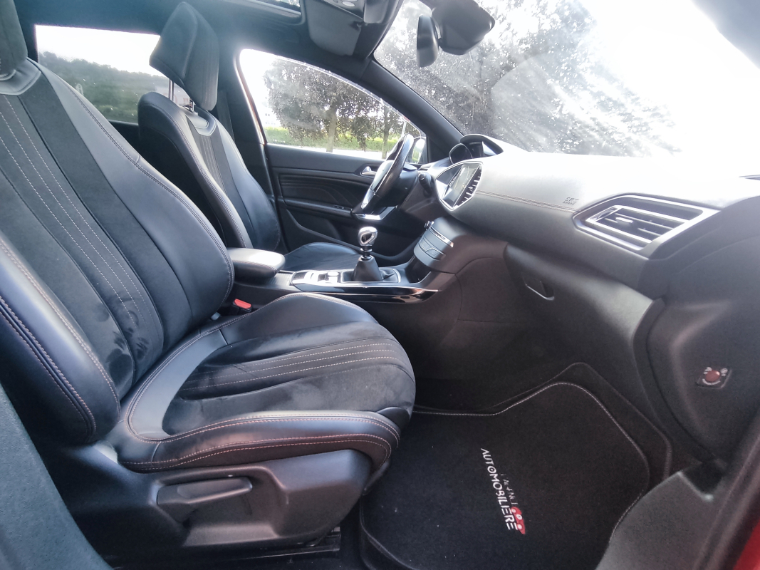 Peugeot 308 — 26