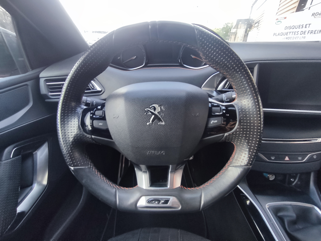 Peugeot 308 — 28