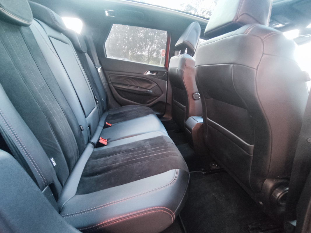 Peugeot 308 — 30