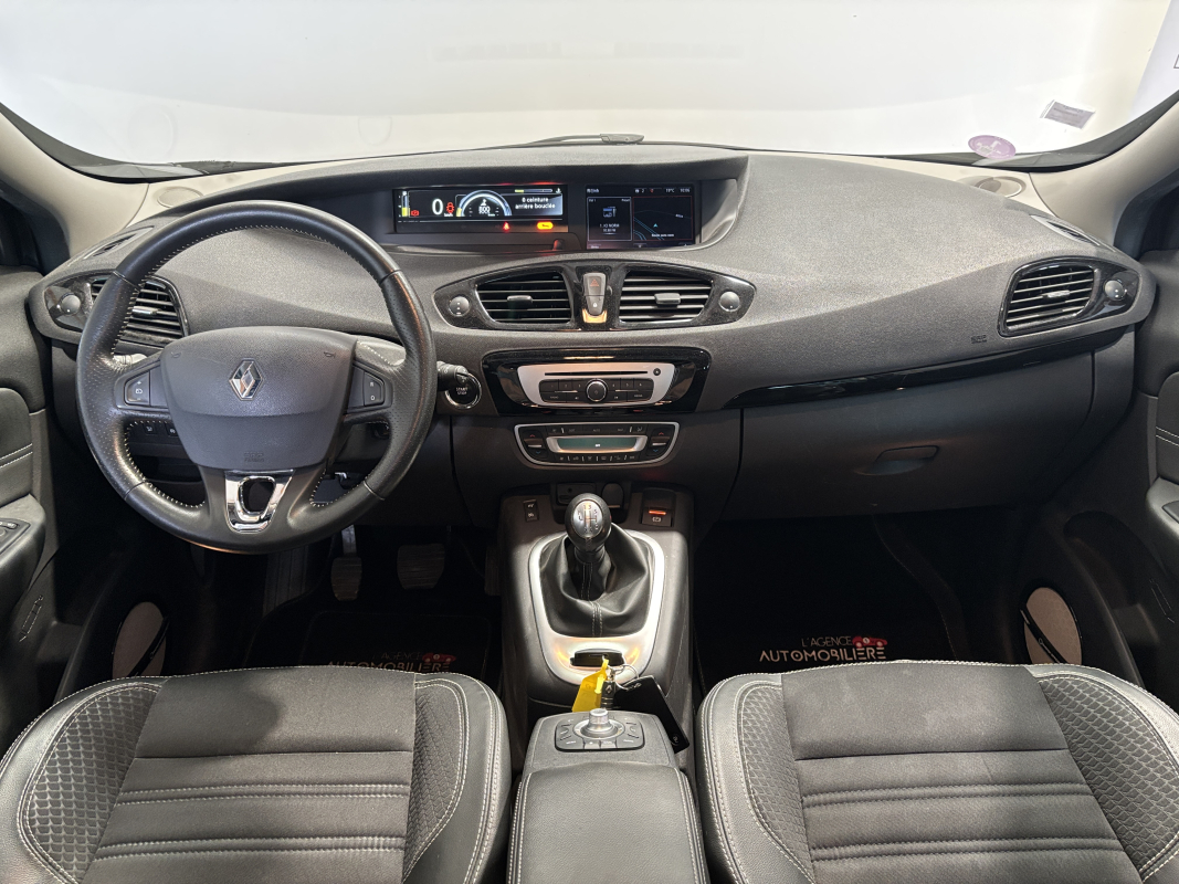 Renault Scenic — 10