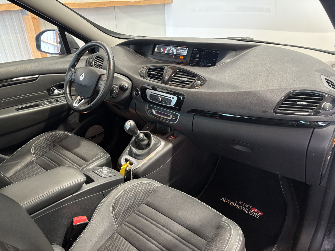Renault Scenic — 13