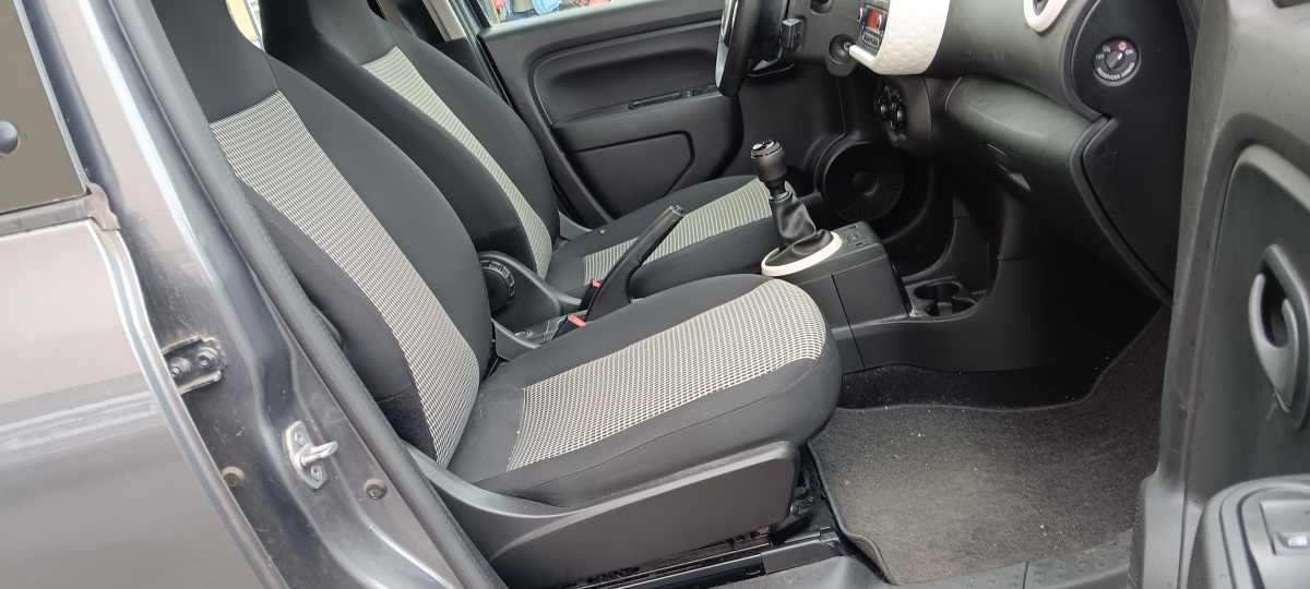Renault Twingo — 10