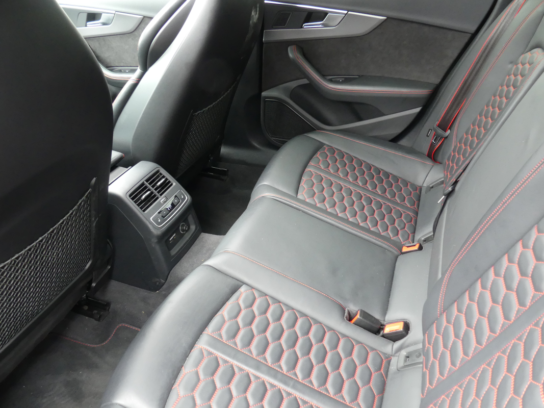 Audi Rs4 Avant — 11
