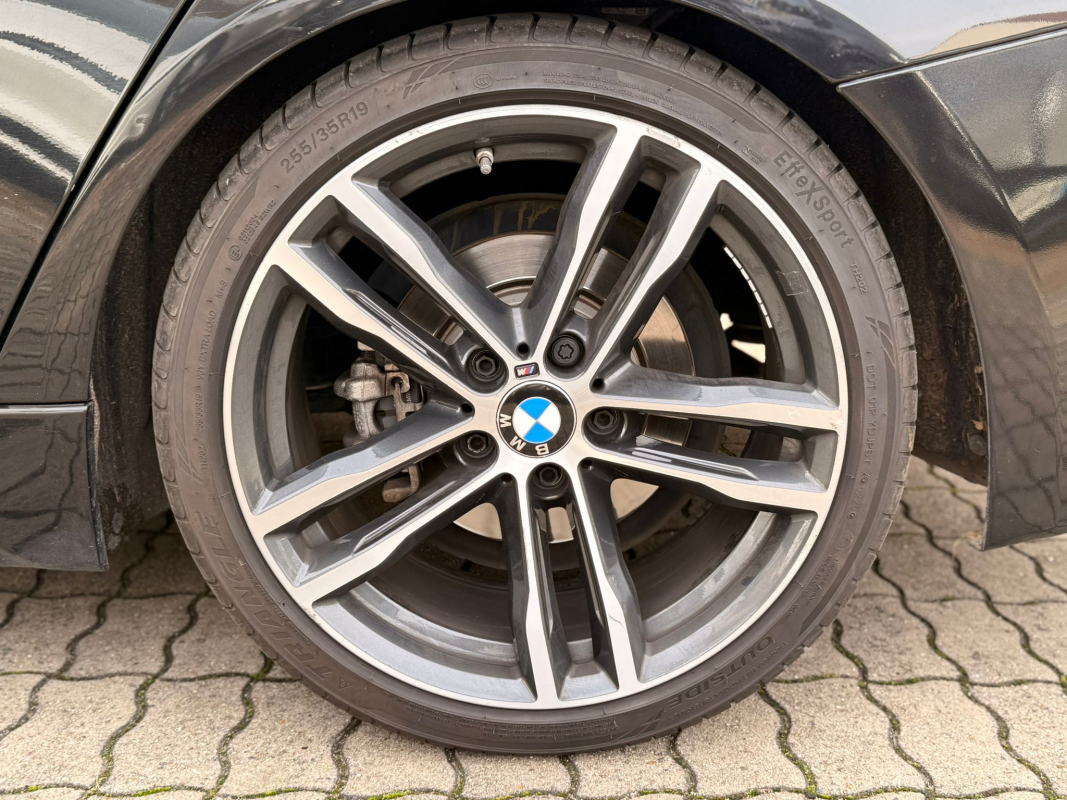 Bmw Série 3 — 24