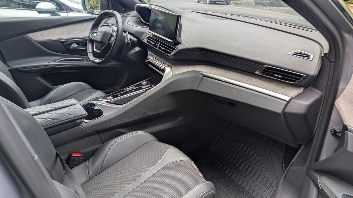 Peugeot 3008 — 13