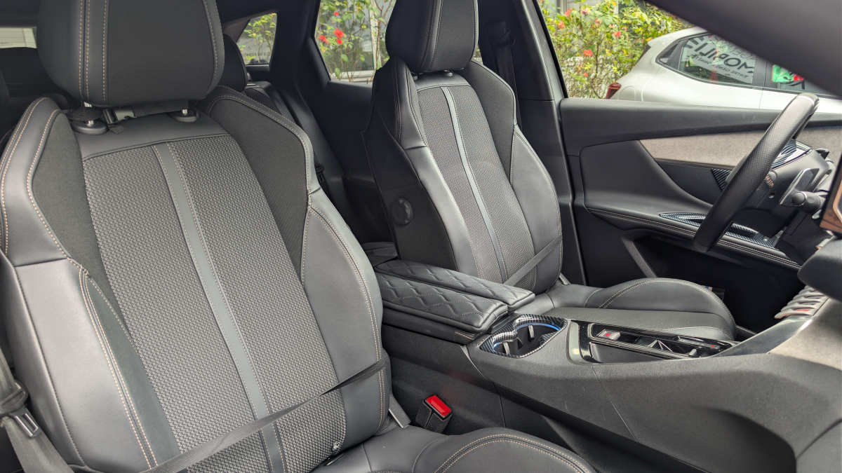 Peugeot 3008 — 12