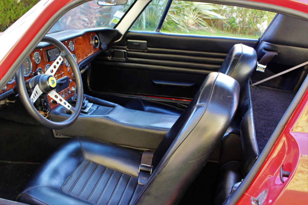 Lotus Elan — 13