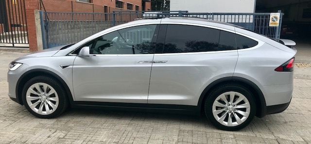 Tesla Model X — 13