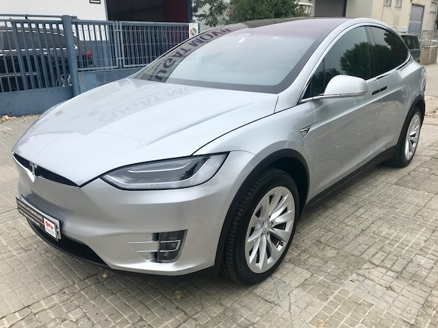 Tesla Model X — 20