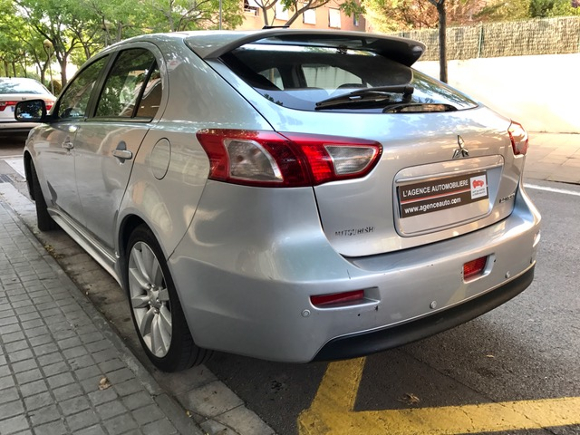Mitsubishi Lancer — 7