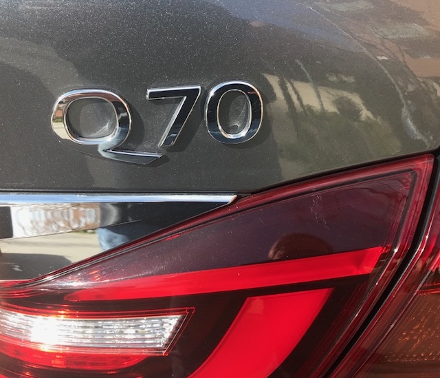 Infiniti Q70 — 4