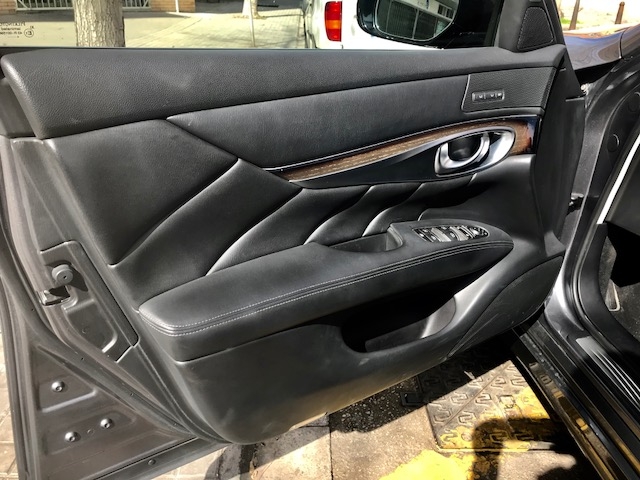 Infiniti Q70 — 25