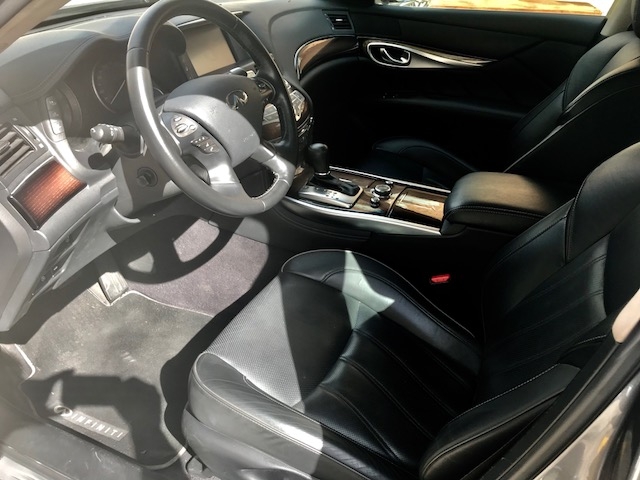 Infiniti Q70 — 31