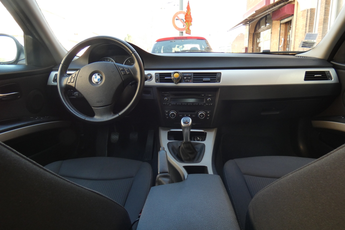 Bmw Série 3 — 6