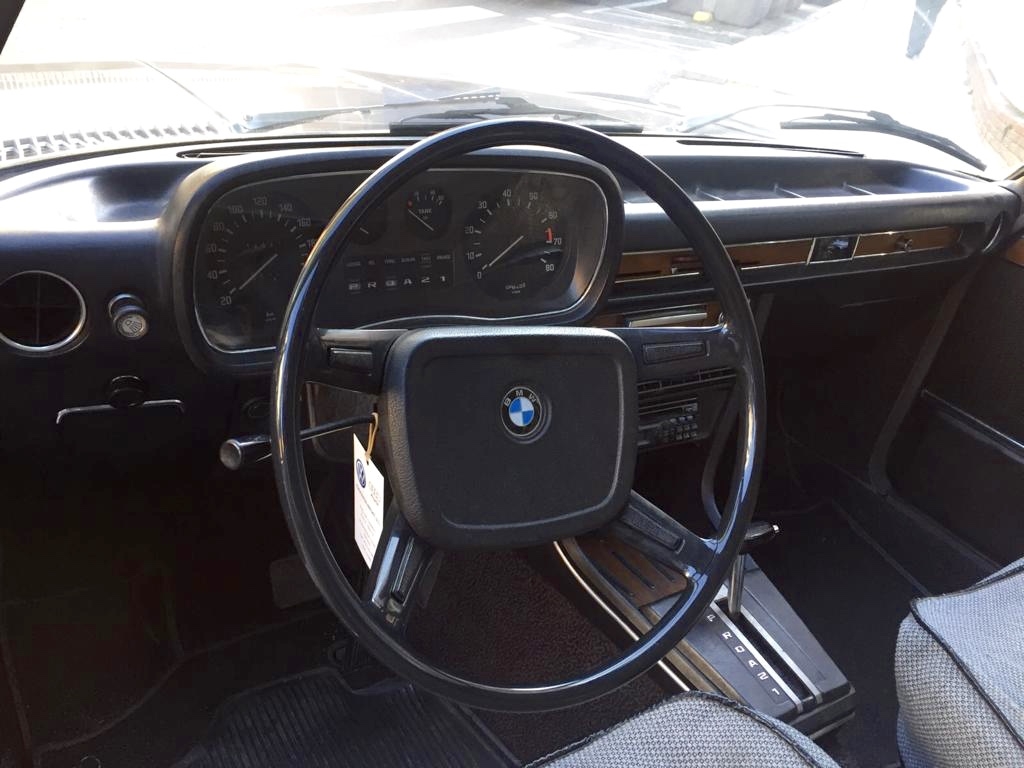 Bmw E3  3.0 — 2