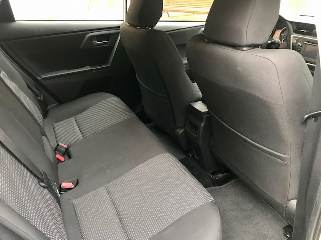Toyota Auris — 13